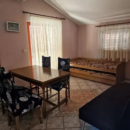 Apartmani Vesna Vir Exterior photo